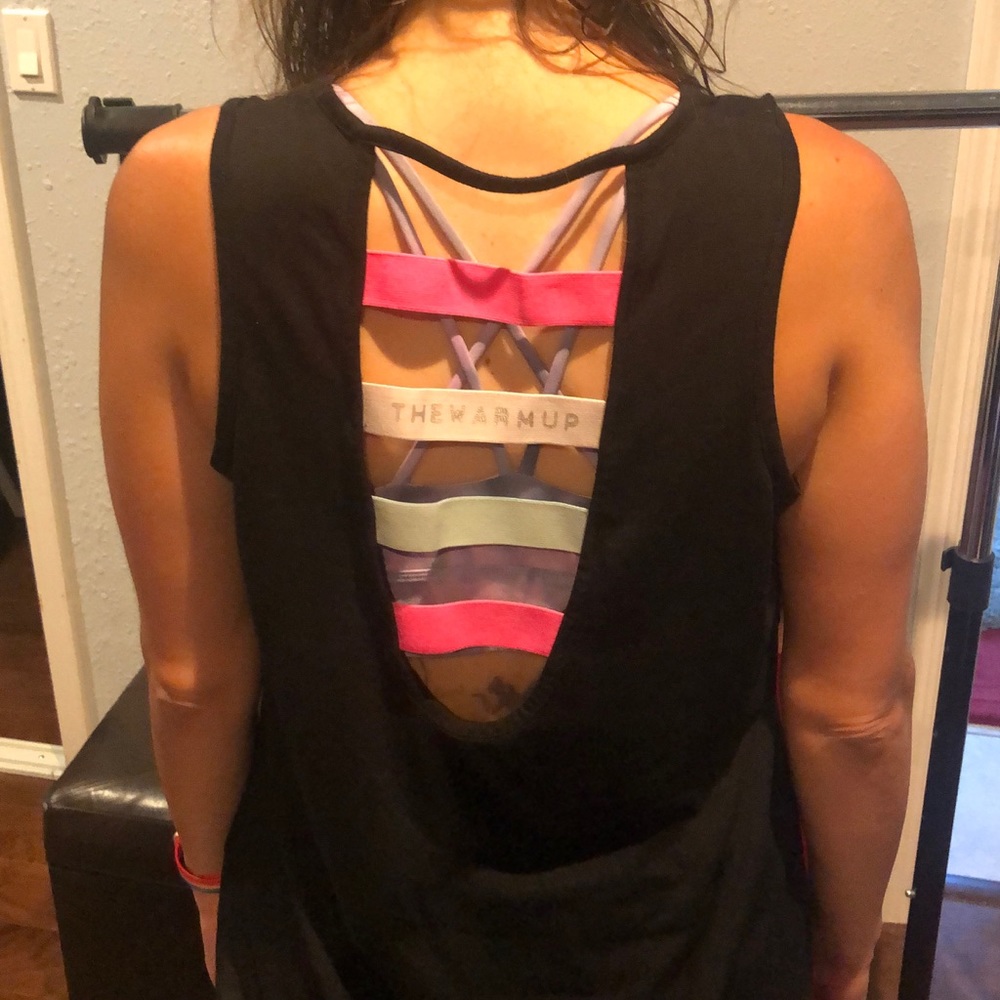 Jessica Simpson ‘The Warm Up’ Workout top